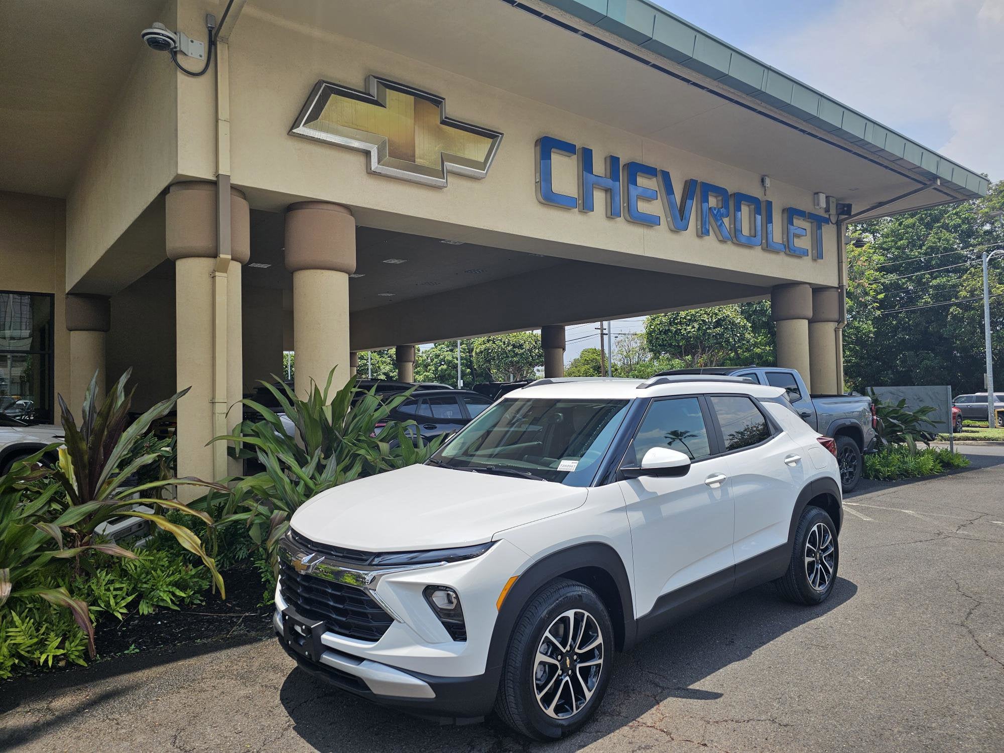 2026 Chevrolet Trailblazer LT in Summit White — front three-quarter view